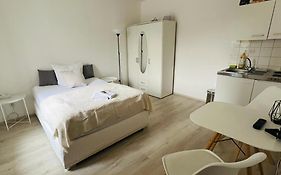 Miniapartment Mit Aussenliegendem Bad